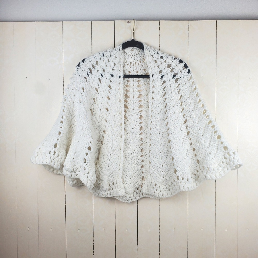 Handmade Crochet Shrug Cardigan Womens OS White Excellent Boho Open Knit Wrap